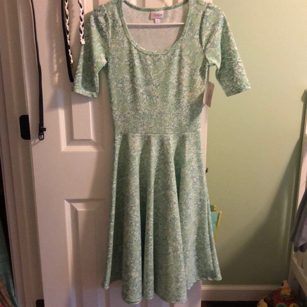 Lularoe size XS Nicole dress NWT